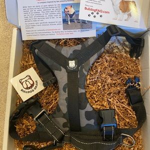 NWT bulldog grade harness
